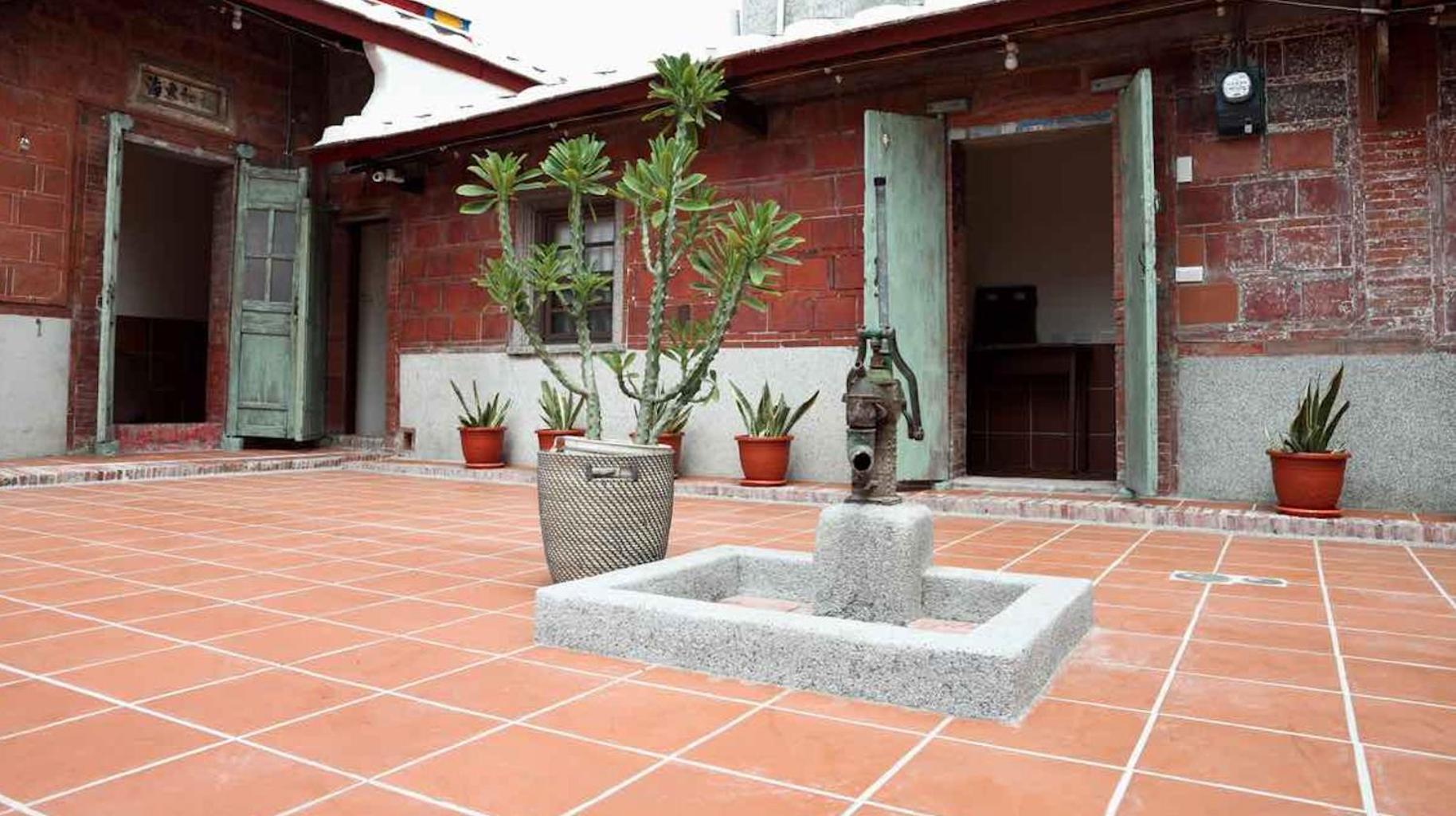 左營蓮潭郭家百年古厝 Hotel Kaohsiung Exterior foto